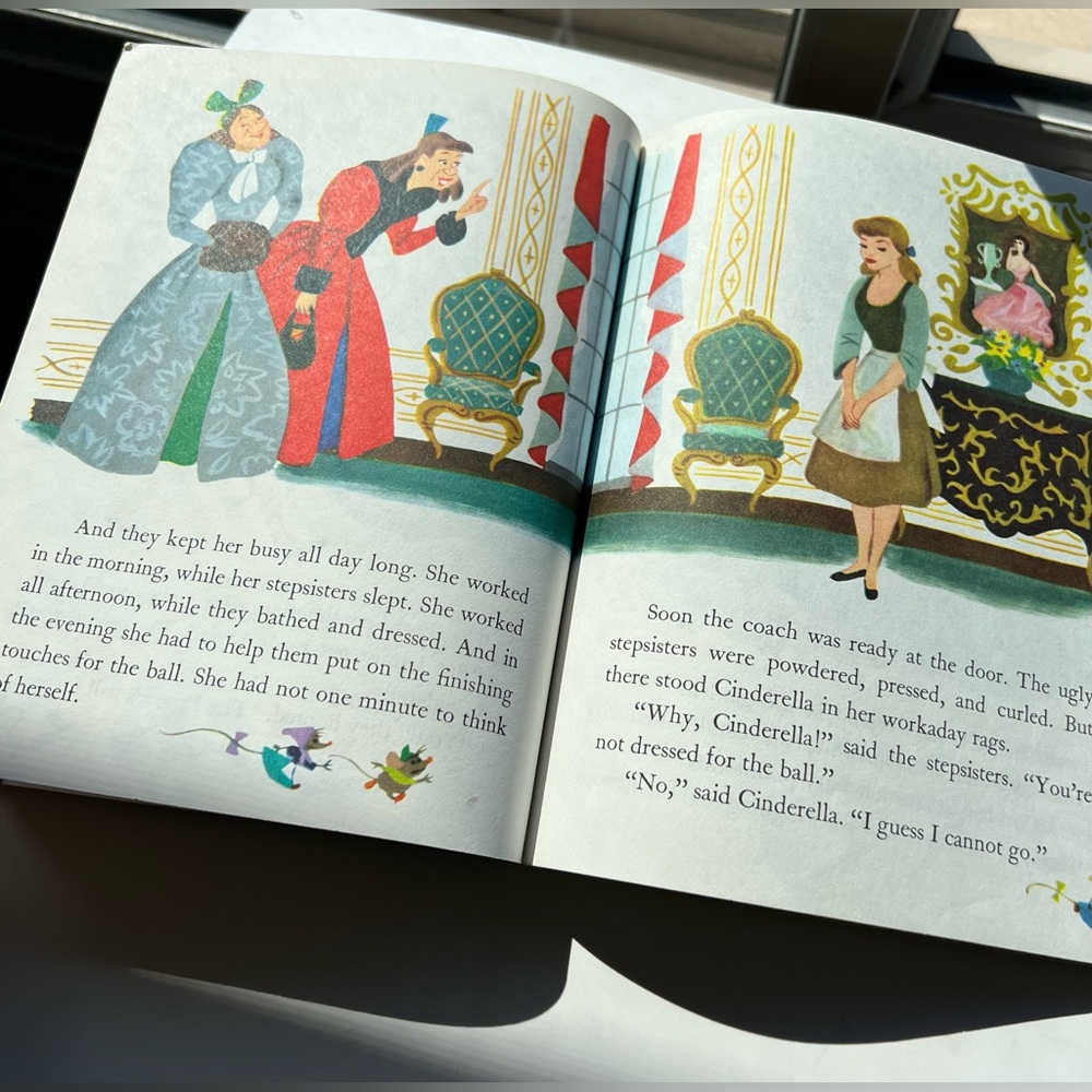 Disney's CINDERELLA ~ 1950 MMC Little Golden Book - Picture 6 of 6